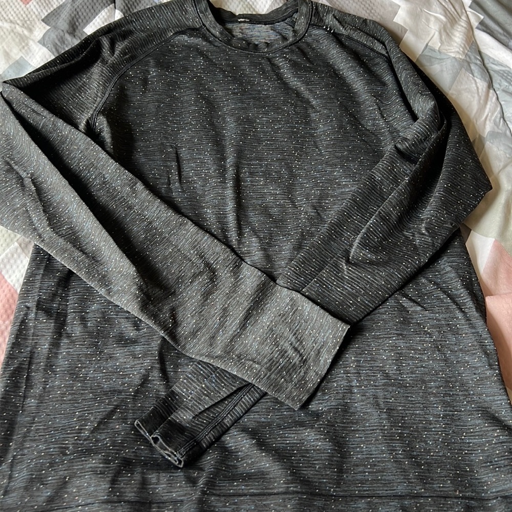 Lululemon long sleeve tshirt